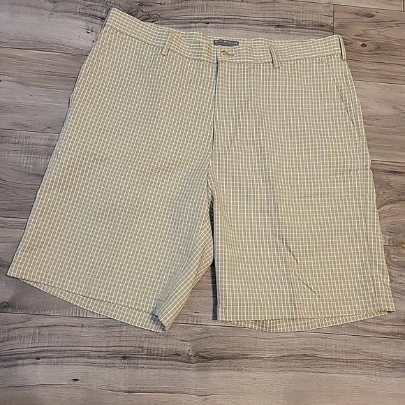 Peter Millar Wicking Shorts Mens 36  Beige White Check Performance‎ Preppy Golf - Picture 2 of 11